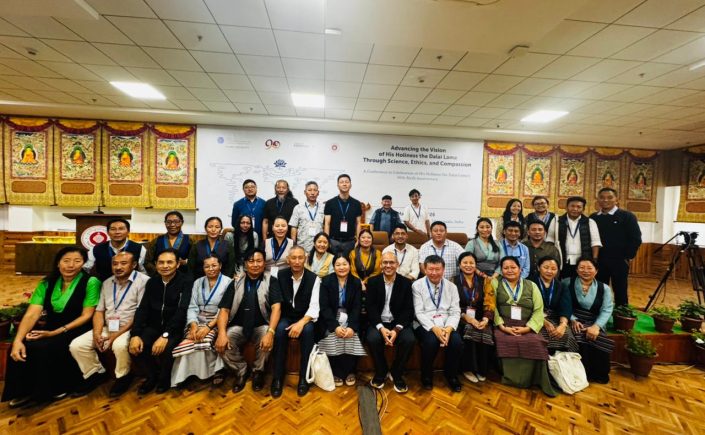 སཱི་ཤེས་ཡོན་སློབ་གསོའི་ཟབ་སྦྱོང་མཇུག་སྒྲིལ་གནང་བ།
